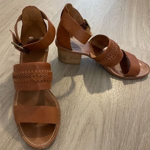 Madewell size 8 brown leather block heels with braided detail